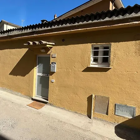 Bilocale Moderno Con Terrazzo E Posto Auto